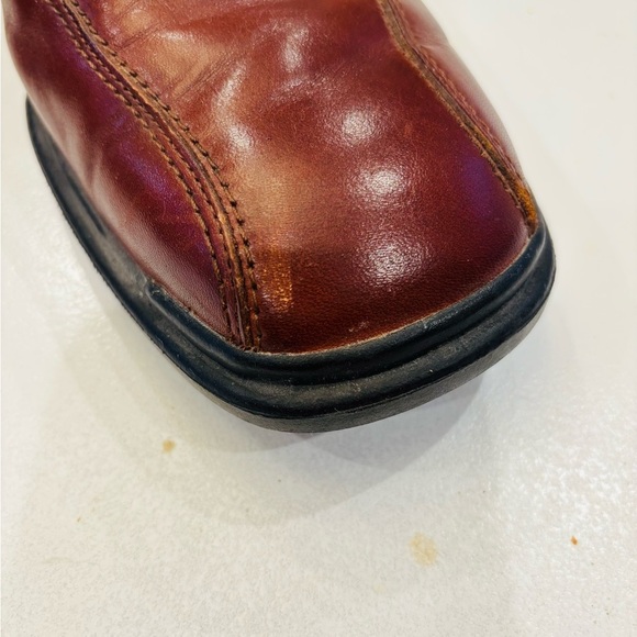 Rockport Men\'s Slip-On Leather Loafers in Burgundy Brown size 9.5 main image 5